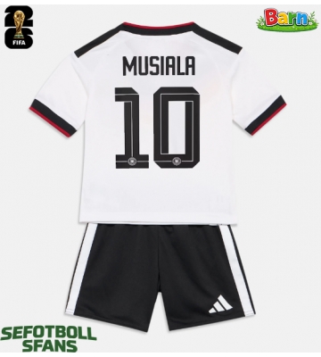 Tyskland Jamal Musiala #10 Hemmaställ Barn VM 2026 Kortärmad (+ Korta byxor)